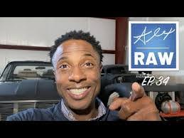 Alex Willis's Instagram, Twitter & Facebook