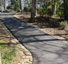 Sledgehammer, slice away the asphalt along this line. 5 Driveway Edging Designs Xlasphalt Asphalt Driveways Melbourne Xlasphalt Asphalt Driveways Melbourne