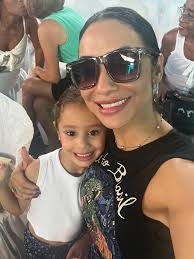 Sharon Oliveira (@oliveirasharon) • Instagram photos and videos