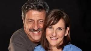 Los amigos de ellos dos': Chismorrea que algo queda