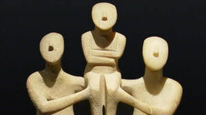 Demystifying Cycladic Figurines | DailyArt Magazine