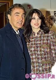 He made a name for himself in the early 1950s, after the racing experience took possession of the family factory, and was later the owner of giletti s.p.a. Massimo Giletti Con La Sua Fidanzata Angela Fa19 Milano Spia