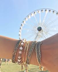 Tbt To When We Vicariously Lived Through Achiquepeek S Coachella Experience Xo Coachella Alexan Jewelry Cute Jewelry Jewelry Necklace Layered
