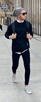 Gildan men's fleece hooded sweatshirt, style g18500. Fall Business Casual Look With A Gray Beanie Black Sunglasses Navy Sweatshirt White Button Up Shirt Back Mens Outfits Sweatshirts Menswear Business Casual Fall