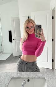 Kelli Carter - Free nude pics, galleries & more at Babepedia