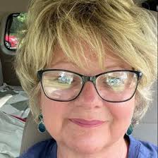 Danielle Ulmer's Instagram, Twitter & Facebook