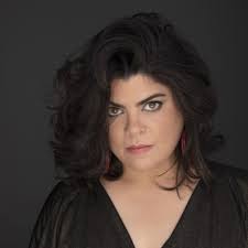 Isabela Moraes: música, letras, canciones, discos