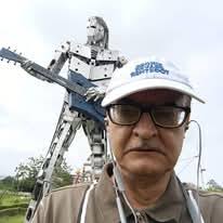 The heron 🕊️ once nurtured and saved by Zubeen Garg, Udasini Garg,  returned to him in the most soulful way. She stood before his photograph,  staring quietly as if lost in memories,