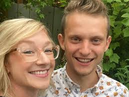 Chelsey Graham's Instagram, Twitter & Facebook