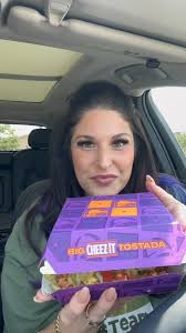 🌟FOOD REVIEW 🌟 TACO BELL CHEEZ IT TOSTADA 🌟 RATING 1-10 🌟