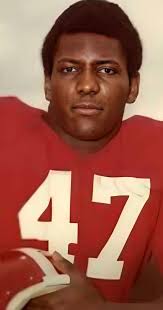 I'm sorry to hear about the passing of Alabama football great Woodrow Lowe.  Mr. Lowe died this morning at the age of 71. Woodrow Lowe was recruited out  of Central Phenix City (