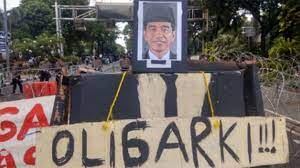 Poster seruan 'jokowi end game' itu berisi seruan agar menolak ppkm dan turun jalan. V3m6wq11u5pazm