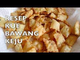 Kue Bawang Cara Membuat Kue Bawang Keju Onion Cheese Crackers Ii Cook Like Kayka Youtube Cemilan Kue Bawang