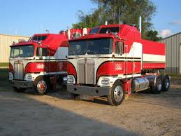 Bj And The Bear Truck Specs Http Webuysemitrailers Com Big Trucks Kenworth Trucks Vintage Trucks
