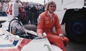 Tom hunt (james hunt son). Breeding Budgies And Lawn Mowing The Truth About Formula One Rush Legend James Hunt Films Entertainment Express Co Uk