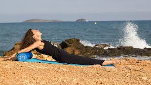 Çeşitli yoga, meditasyon, nefes terapisi, yoga terapi uygulama seansları; Dunyanin En Luks 10 Yoga Merkezi Paratic