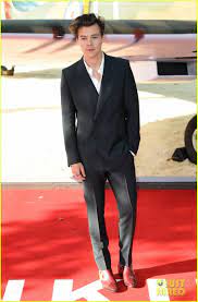 Harry Styles Dunkirk Premiere London 01 Harry Styles Dunkirk Premiere Harry Styles Dunkirk Harry Styles Photos