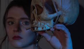 Lucy Davidson and an extra. Pic Cerny Yaun : All Edinburgh Theatre.com