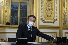 L'étau se resserre autour d'emmanuel macron. Emmanuel Macron S Adressera Aux Francais A 20h L Espoir D Un Assouplissement Du Confinement Avant Noel En France