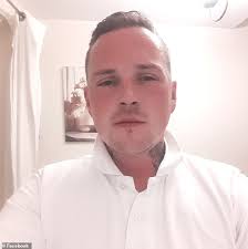 Dane Knight's Instagram, Twitter & Facebook