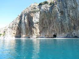 Greece is a sunny country with gorgeous beaches, rugged mountains, and outstanding cliffs. 28 Reisetipps Residence Trivento Pepemare