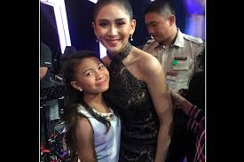 Explore tweets of lyca gairanod apple's @forlycagairanod on twitter. Off Cam Moments Of Lyca Gairanod At The Voice Teens Grand Finale Abs Cbn Entertainment