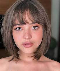 To key is determining the direction of the flow of air, dry your hair and finish off the tips with a brush, curling iron or a straightener. Short Haircuts For Round Face Shape 60