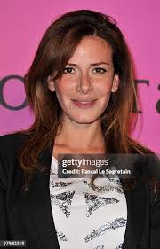 300,709 Elsa Stock Photos, High-Res Pictures, and Images