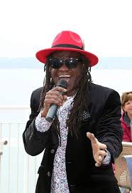 Derek Sandy Live Performance