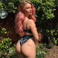 Lottie Moss Porn Pic - EPORNER