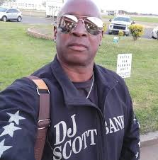 Thank you #Janice for the help and my neighborhood Save A Lot for feeding  the community at reasonable prices! @jaywil.entertainment and our Kountry  Kousins have loaded up the Jeep and we're headed