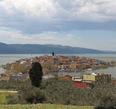 Halilbey Adasi Golyazi Nilufer Bursa Golyazi Koyu Bursa Nin Nilufer Ilcesine Bagli Uluabat Golu Kiyisinda Yer Alan Kucuk Bir B Balikcilik Niluferler Turkiye