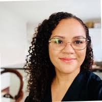 Shauna Ruiz's Instagram, Twitter & Facebook