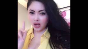 Heboh, Video Hot Mirip Artis Syahrini Mandi Tanpa Sehelai Benang - Halaman  all - Tribunsumsel.com