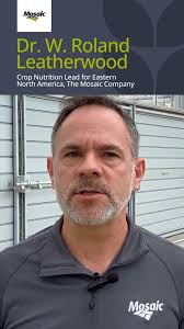 What’s the difference between mobile and immobile nutrients and why does  that matter? Meet Dr. W. Roland Leatherwood, Crop Nutrition Lead for  Eastern North America as he dives into the answer!