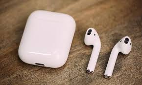 Top Office Essentials Successful Young Professionals Carry Llegance Iphone Accessories Iphone New Earphone