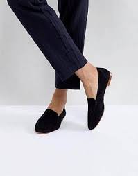 How To Wear Business Attire For Women The Trend Spotter Business Shoes Women Work Shoes Women Business Casual Shoes