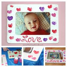The valentine holder in the photo has been created for valentine's day, but you could obviously adapt this craft for other times of the year. Fingerprint Heart Frame Easy Valentine S Craft Mommy S Bundle