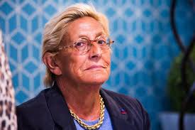 En raison de sa condamnation pour blanchiment de fraude fiscale, isabelle balkany a été exclue de la légion d'honneur, indique un décret publié dans le journal officiel. Rolls Fellation Travail De Nuit Qui Est Vraiment Isabelle Balkany
