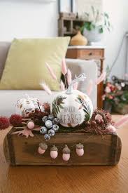 So langsam geht der sommer zu ende und der herbst steht vor der tür, aber wie und ab wann dekoriert man herbstlich? Hallo Herbst Gesteck Mit Floralen Kurbissen Styleyourkurbis Natural Hygge By Patricia Morgenthaler