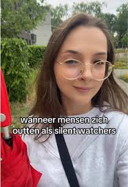 Silent Watchers: Vriendschap en Je Video's