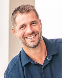 Walter Crouch's Instagram, Twitter & Facebook