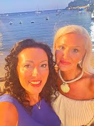 Where to start for the past 24 hours..🙄🙄🙄 from a 70 minute bus ride to a  silent city that we didn't manage to see because it was pitch black by the  time