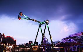 Kleinmesse Leipzig Nervenkitzel Fur Klein Und Gross Leipzig Fahrgeschafte Messe