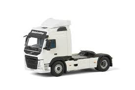 Ships from and sold by triplenet pricing inc. White Line Volvo Fm4 Globetrotter 4x2 Wsi Collectors Manufacturer Scale Models 1 50 And 1 87 Trucks Cranes Construction