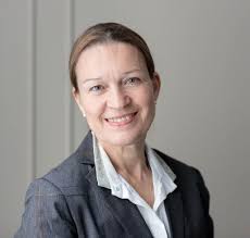 Deborah Kay's Instagram, Twitter & Facebook