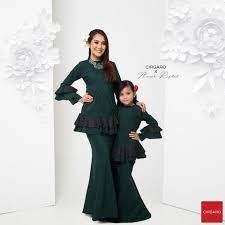 Athletic uniform manufacturer reviewed by baju korporat terkini on october 08, 2020 rating: Evolusi Baju Kurung Wanita Dari Dahulu Sehingga Kini Cirgaro