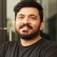 Siddharth Srinivasan's Instagram, Twitter & Facebook