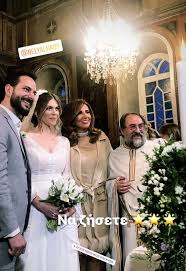 Αποφοίτησε από το λύκειο του αμερικανικού κολεγίου της αγίας παρασκευής. H8opoio Ths Seiras