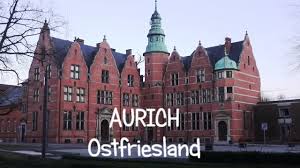 Es ist die abwechslungsreiche landschaft, die das südliche ostfriesland bestimmt und zu einem erholungserlebnis macht. Der Schonste Rundgang Durch Aurich In Ostfriesland Sehenswurdigkeiten Aurich Sightseeing Innenstadt Youtube